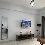 Athenas' Modern Oasis 아파트 카메나불라